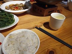 -唐伯虎新派湘菜馆(石夏时代广场店)