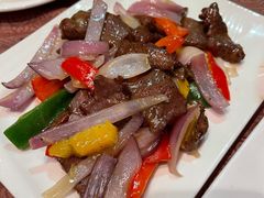 牛肉粒-东方明珠老上海8号餐厅