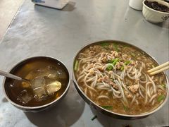 -正宗杨记普洱酸醋米线(总店)