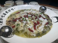 -江渔儿酸菜鱼·拔草餐厅(虎门君乐汇店)