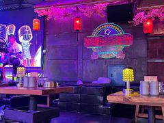 -喜鹊音乐酒馆(西街店)