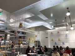 大堂-奈雪的茶(市百一店)