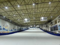 -乔波室内滑雪场