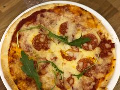 芝士萨拉米披萨-W CAFE(甜爱路店)