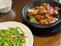 -东口码头·烧鸽子·鱼头泡饼·地方菜(金鹰悦城店)