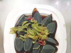 烧辣椒皮蛋-嘉丰湘菜馆(芳群园店)