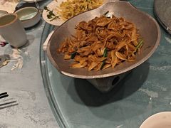 -海派美食·家宴海鲜青岛菜·石锅鲽鱼头(东方城店)