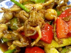 -江城燕子大排档(江汉路步行街店)