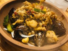 -霄汉牛三鲜湖北砂锅菜(万松园2店)