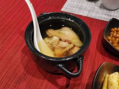 -乐领拈花溪·林涧食韵
