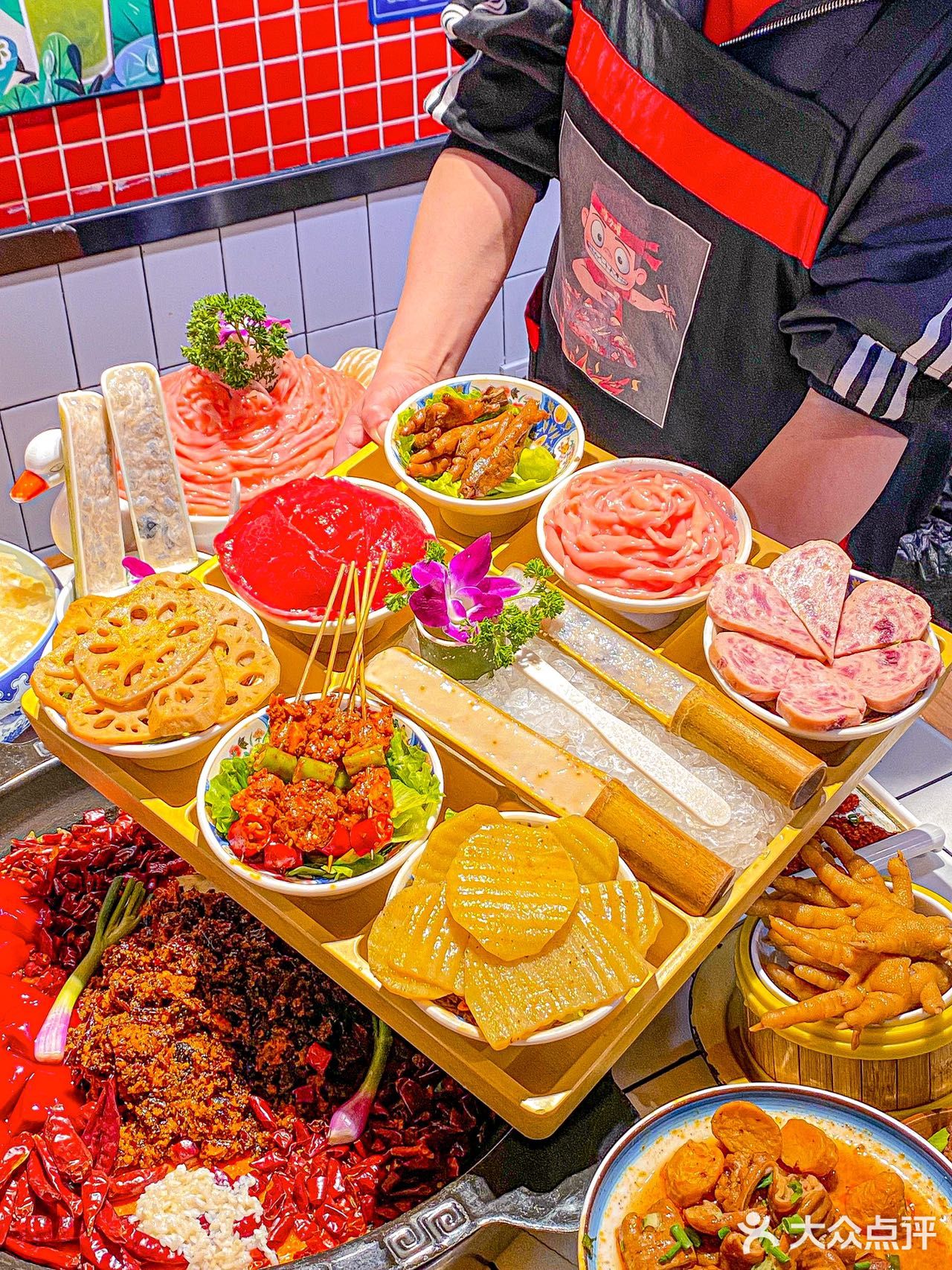 在火锅店吃冰沙卤味吃到爽⁉️体验感真的太绝
