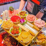 在火锅店吃冰沙卤味吃到爽⁉️体验感真的太绝