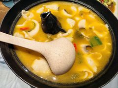 老坛酸菜鱼-卞氏菜根香(航空路旗舰店)