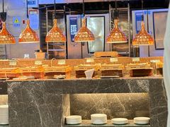 -金马门国际美食百汇(珞喻路店)
