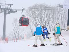 -中旅松花湖滑雪场