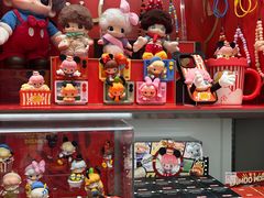 -泡泡玛特POPMART (北京超极合生汇店)