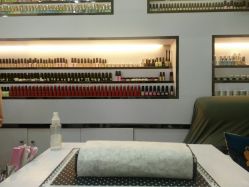 -美斯洛美甲美睫连锁店