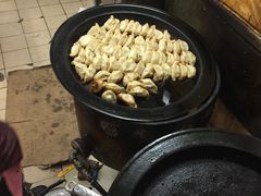 -黄阿姨锅贴大王(万航渡路店)