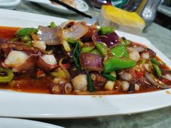 -四川小胡子海鲜(丁村万人海鲜广场店)