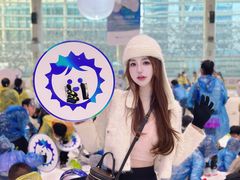 -冰纷万象滑冰场(沈阳万象城店)