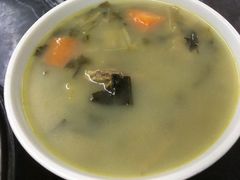 霸王花扁豆薏米煲龙骨-祥胜美食