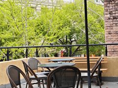 -星巴克(丽水青田临江东路店)