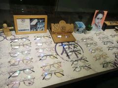 -Trend1881视光·蔡司视觉(领展广场店)