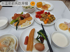 -陆地游轮西山温泉号