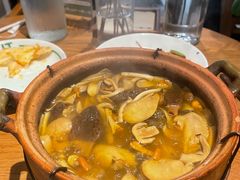 -一坐一忘云南菜(嘉里中心店)