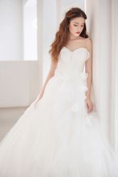 -艾米丽婚纱礼服