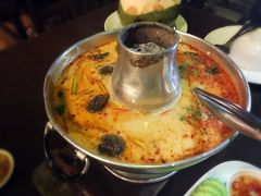 冬阴功汤-月满港海鲜酒家
