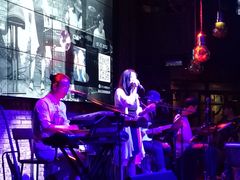 -胡桃里乐队酒馆(鎏嘉码头店)