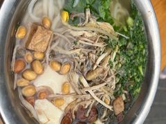 -老五鸡丝豆花面粉(瑞金北路68号院店)