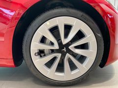 -TESLA 特斯拉(广州天环广场体验店)