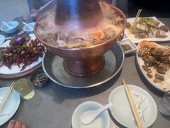 -鑫渔港海鲜本地菜·山海关浑锅(东戴河店)