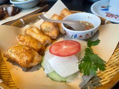 -大头虾越式风味餐厅(光明广场店)