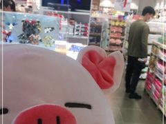 -名创优品(广东省广州琶洲保利广场店)