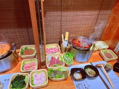 -独食火锅·半米屋台(直营总店)