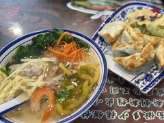-长人馄饨铺(解放街店)