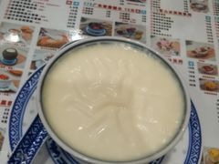 招牌双皮奶任意配-广信牛奶甜品世家(台东店)