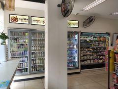 店内环境-全家便利店(康健路店)