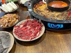 -黄潇洒老火锅(九眼桥宏济巷店)