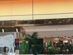-享遇.锅姥姥牛排海鲜自助(小寨店)