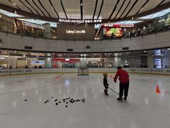 -冰纷万象滑冰场(沈阳万象城店)