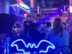 -UP嘻哈酒吧(粉巢店)