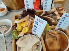 -阿婆情腊排骨火锅(金虹路店)