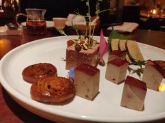 红酒鹅肝精选配葱油饼-解香楼(八盘岭路店)