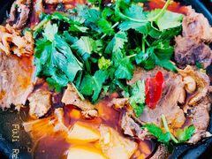 碗碗羊肉-余家庄肥肠鱼地方汤锅(银杏大道店)
