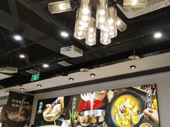 -洪氏嗨捞·猪肚鸡火锅(阳光天地店)
