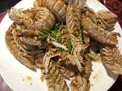 -三亚火车头万人海鲜广场